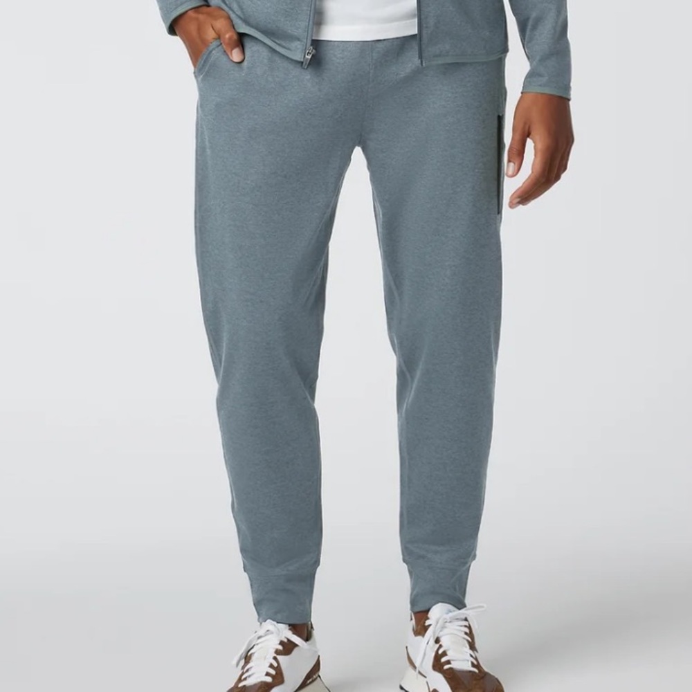 Brand New Vuori Sage Sunday Performance Joggers